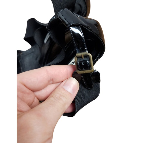 Manolo Blahnik Patent Leather Crisscross Strappy Wedge Sandals US7 37.5 Designer - Picture 6 of 8